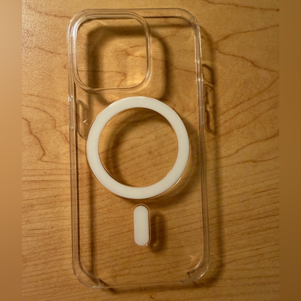 iPhone 14 Pro MagSafe case